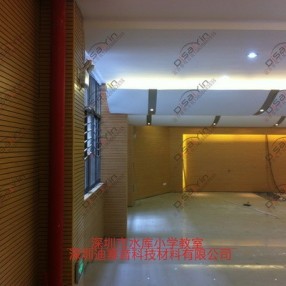 深圳市龙华小学音乐教室